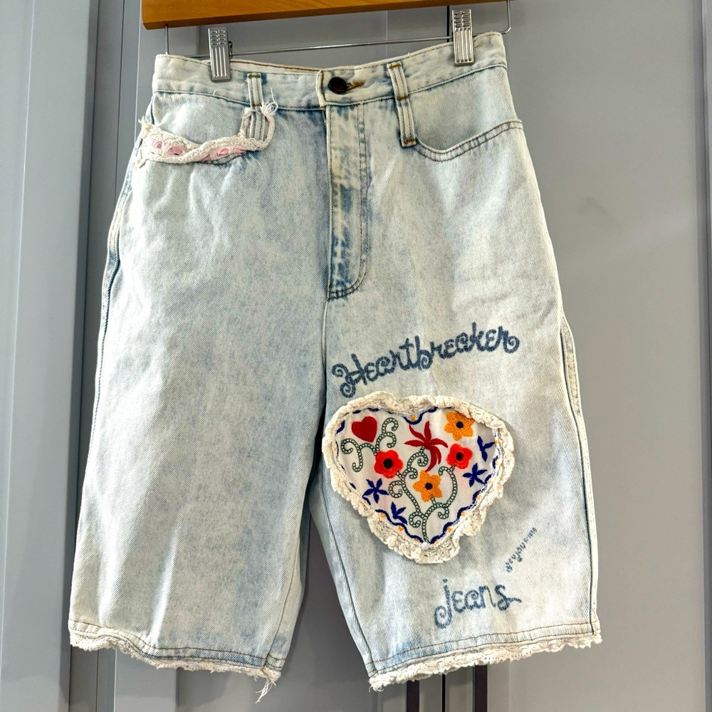Vintage 90s Jou Jou Heartbreaker Denim Jean Shorts Lace Trim &‎ Heart Patch 9/10